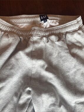GAP men’s  Light Gray Sweat Joggers